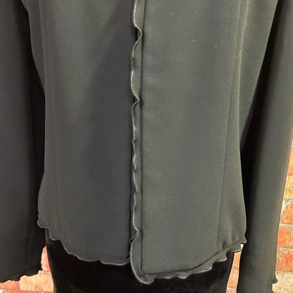 Harve‎ Benard Vintage Ruffle Trimmed Crepe Blazer